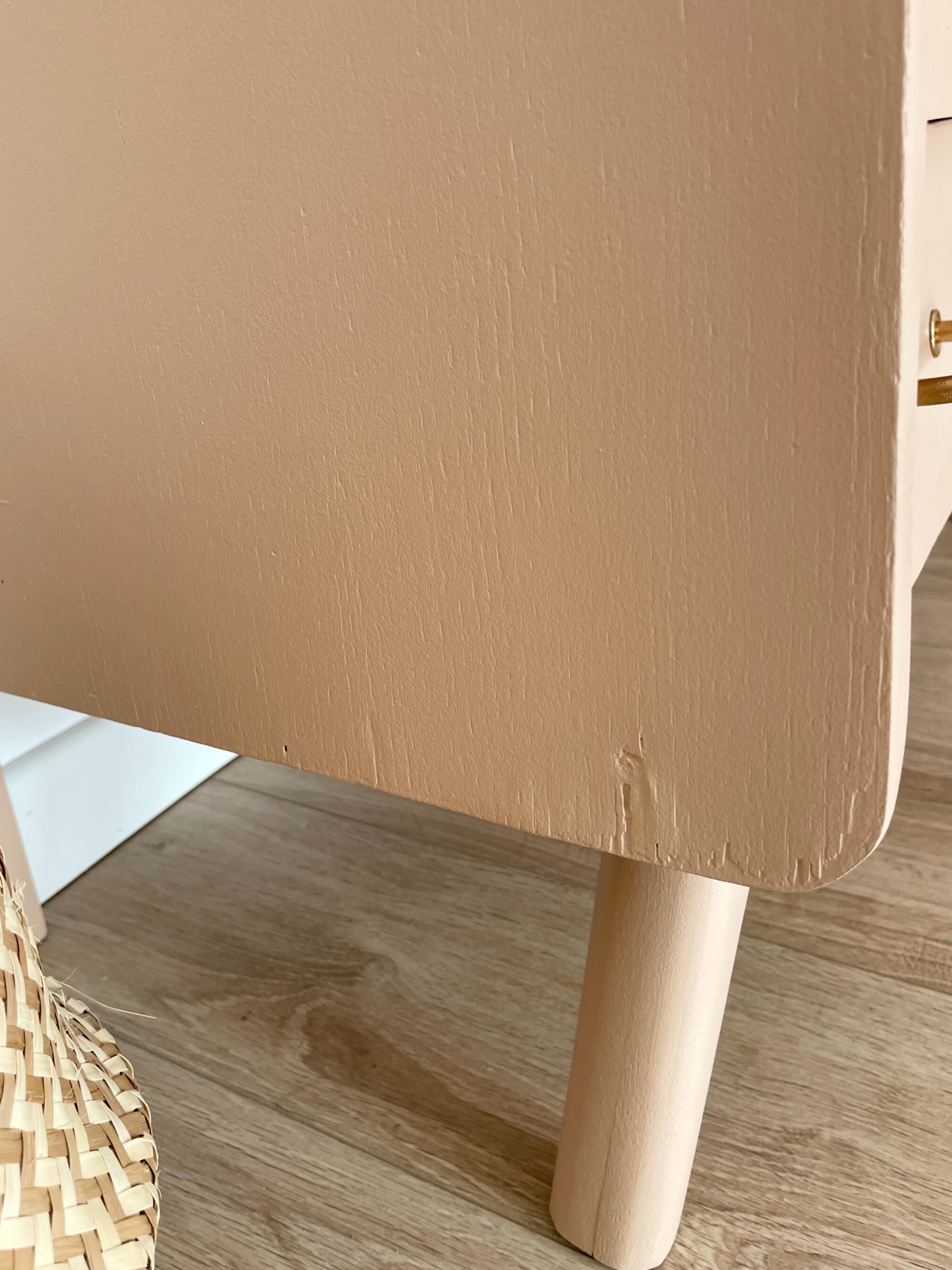 Commode vintage beige rosé