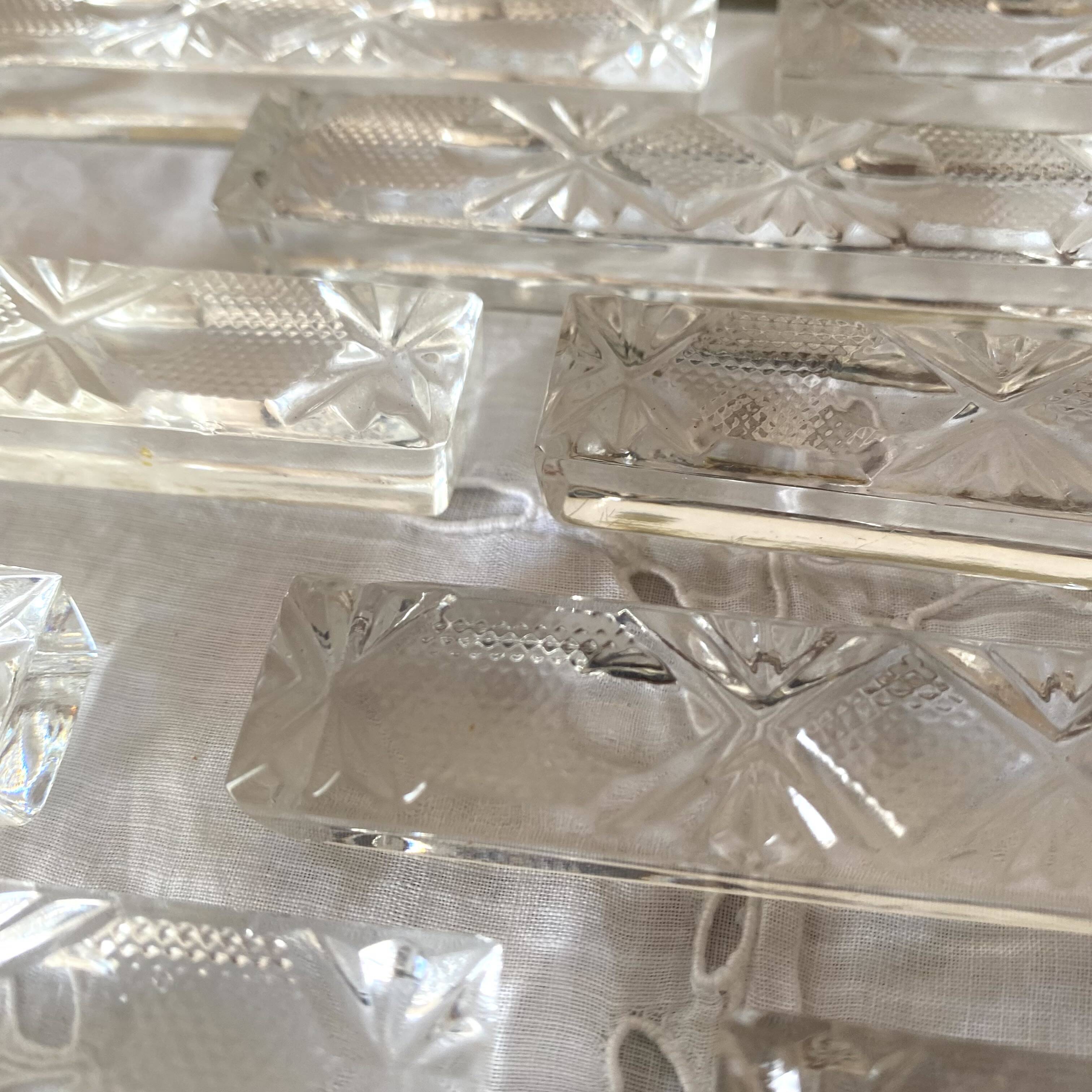 Porte-couteaux en verre moulé, années 50