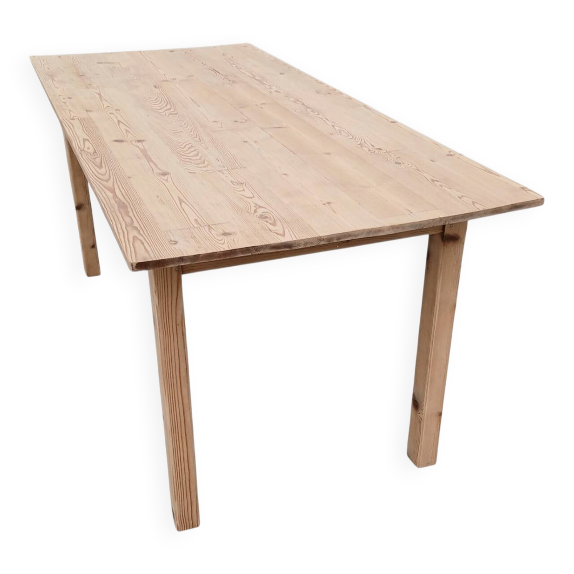 Farm table