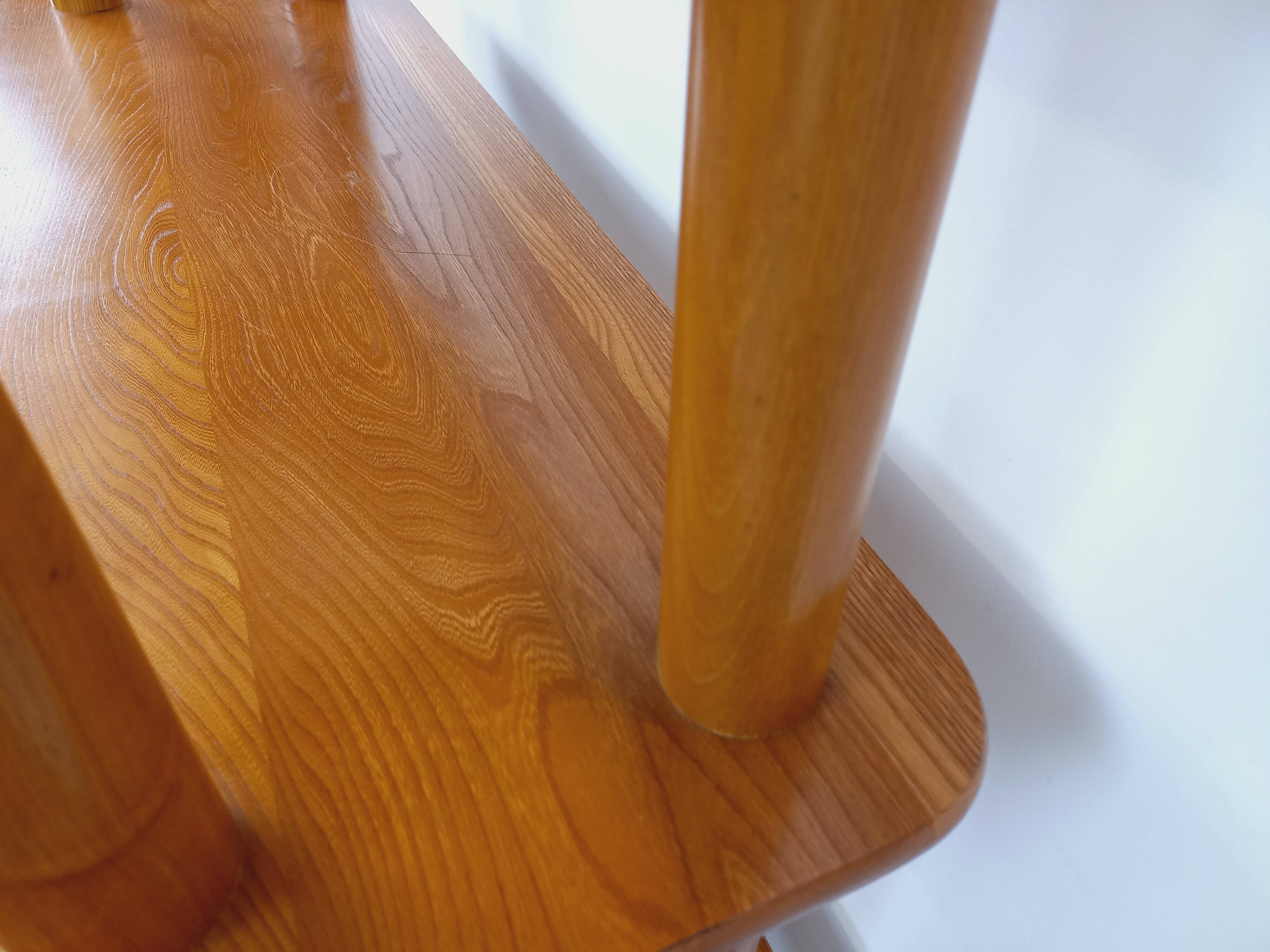 Bibliothèque étagère vintage en orme des années 80