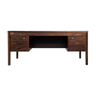Executive desk in rosewood and leather by Søren Willadsen