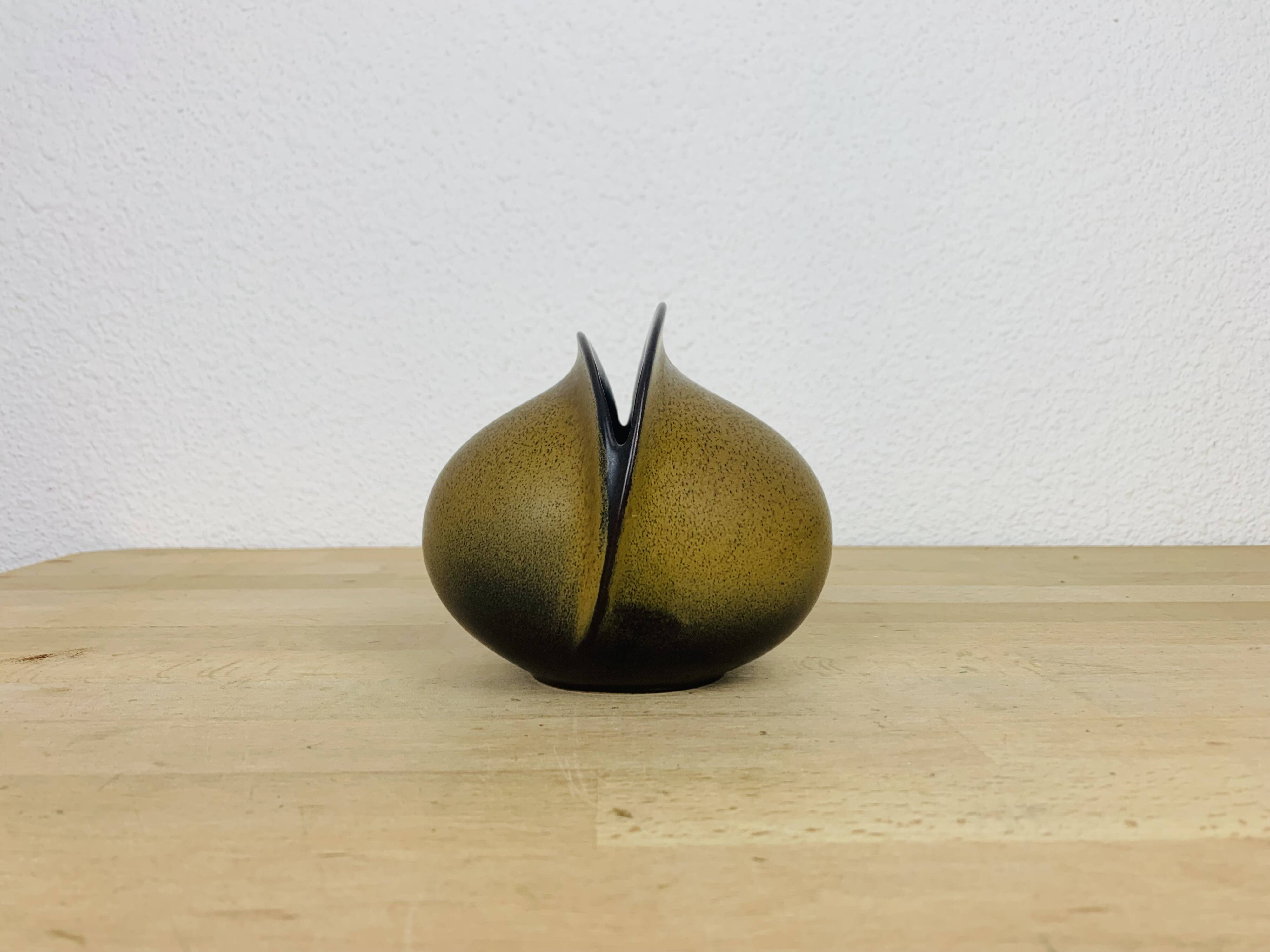 Venus ceramic vase by Uta Feyl for Rosenthal Studio Line