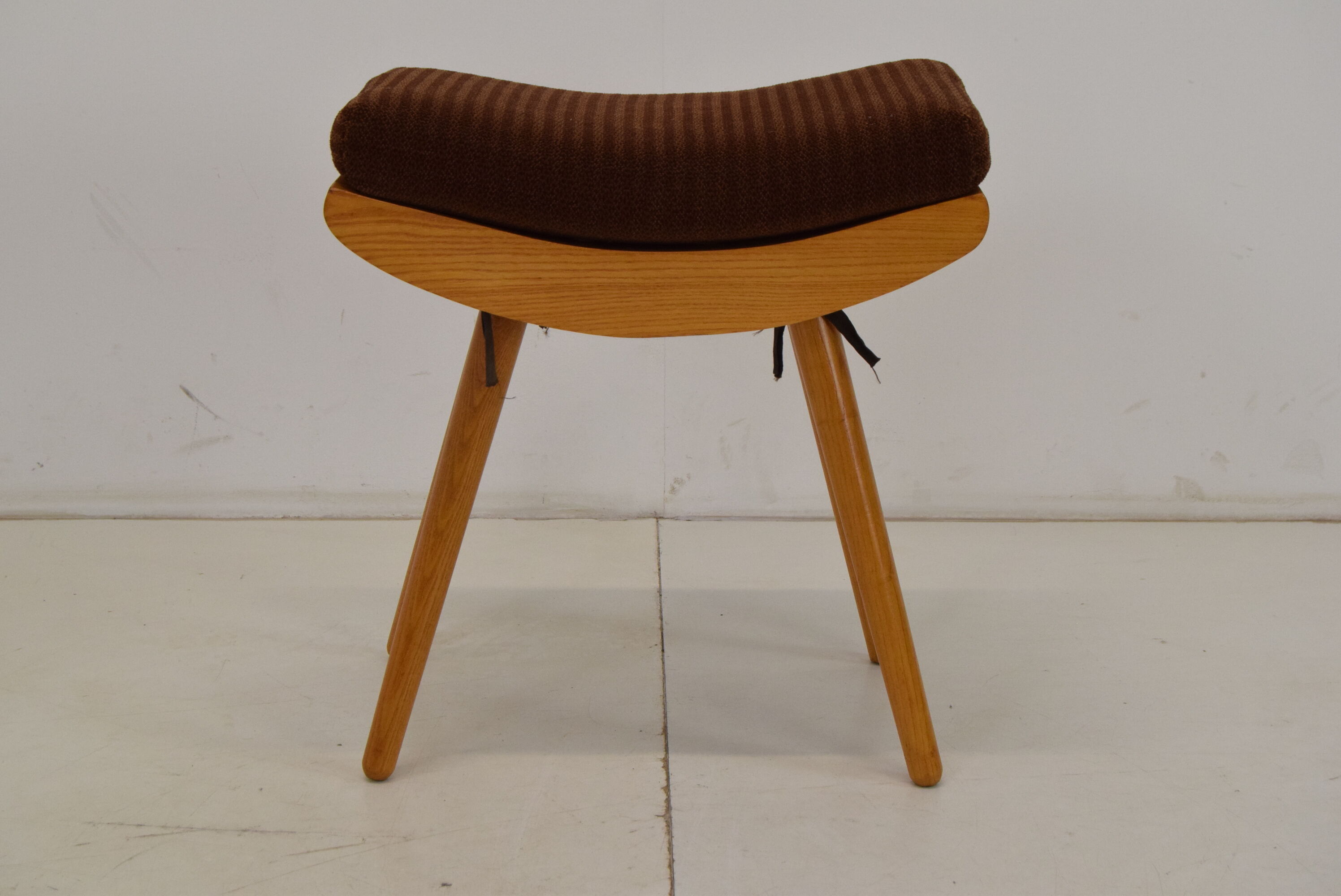 Mid-century Footstool or Stool, in 1985