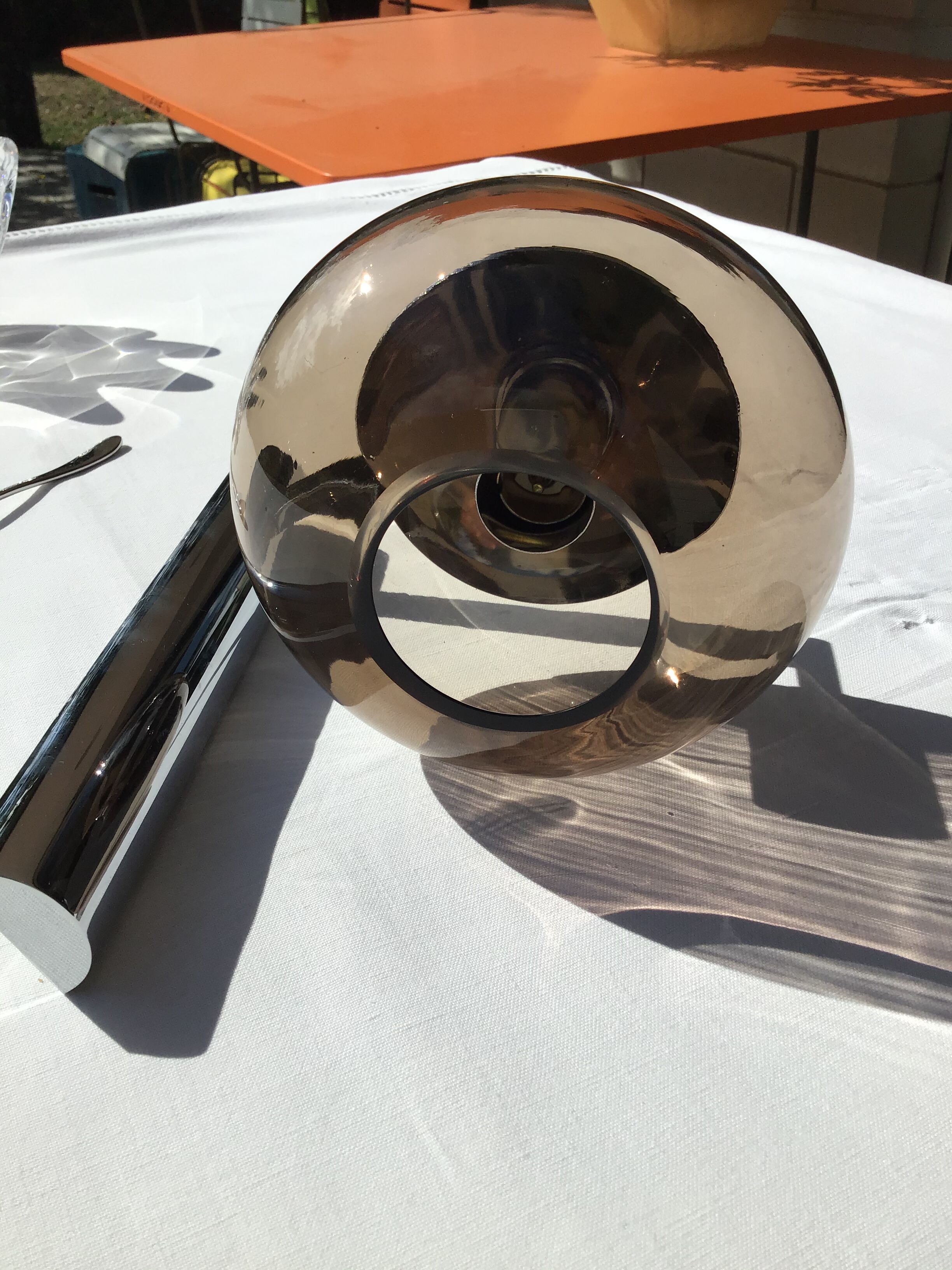 Sciolari smoked globe sconce 1970