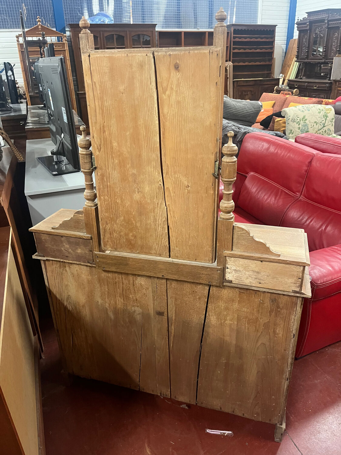 Dressing table