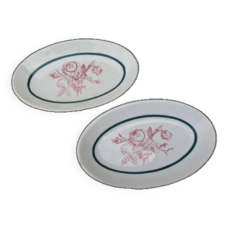 Set of two small serving dishes