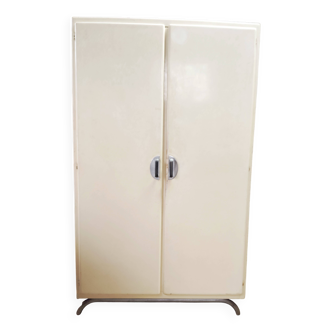 Mado kitchen cabinet
