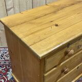 Commode anglaise de la fin XIXème en sapin
