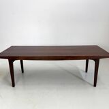 Beautiful compact design coffee table made of rosewood from the 1960s.