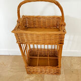 Wicker bar