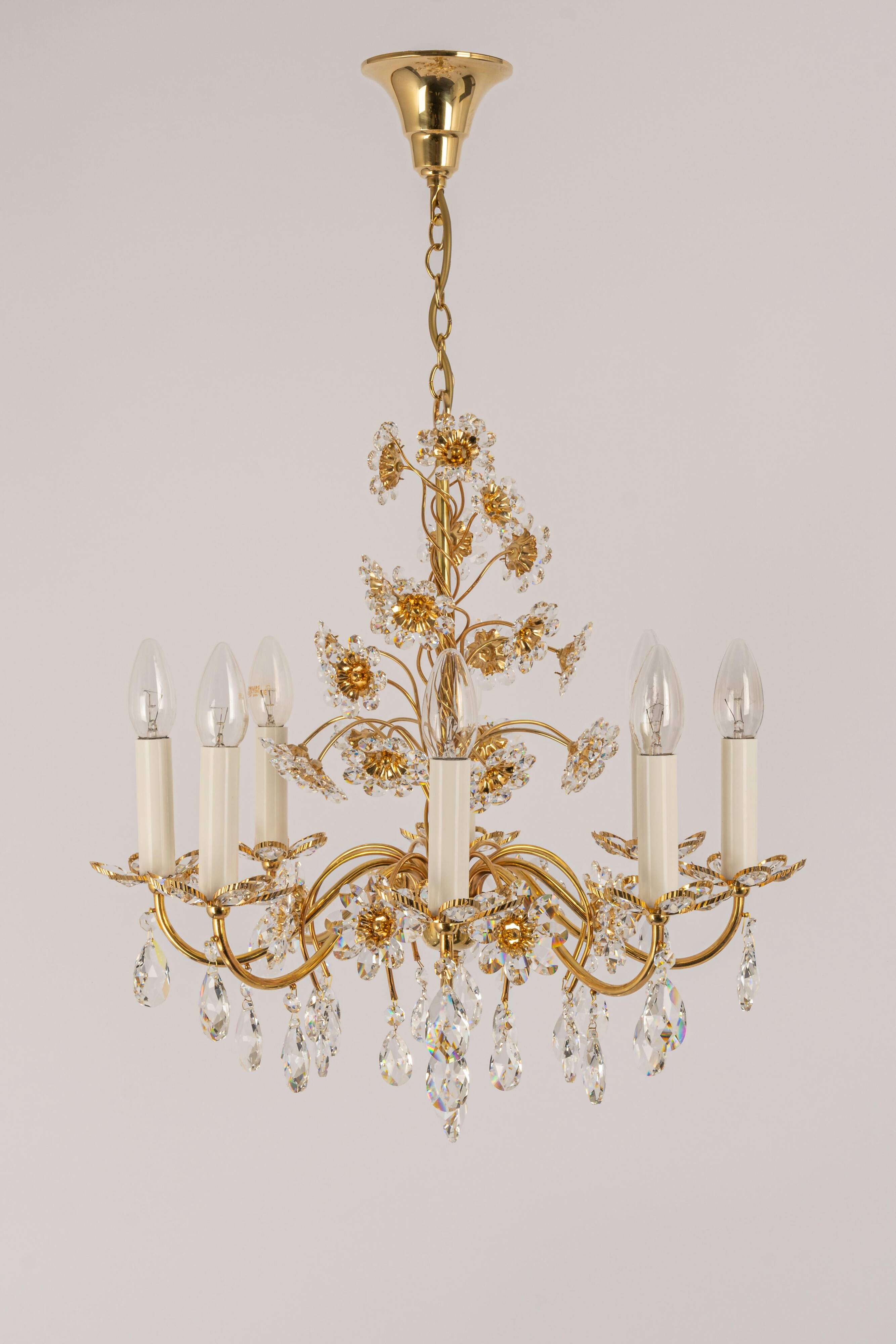 Large flower-shaped chandelier in gilded brass by Palwa, Germany, 1970s.