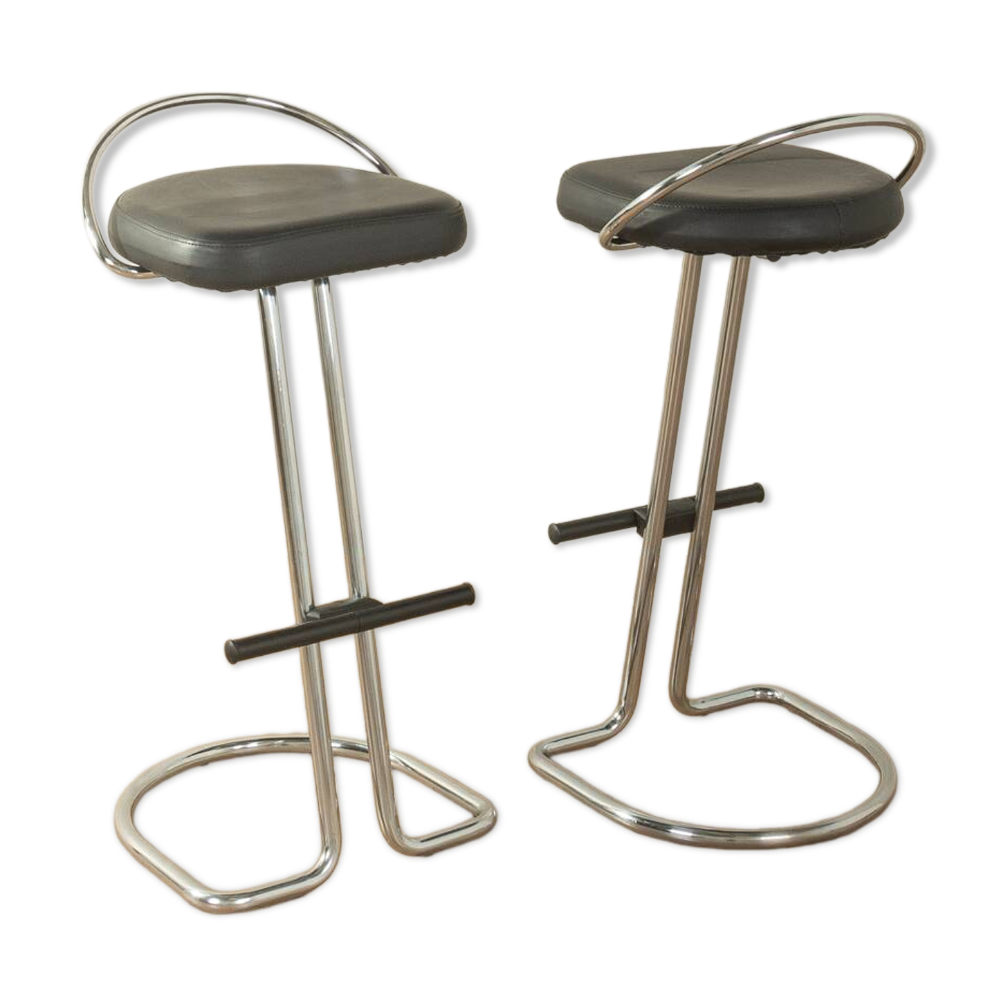 Timeless Bauhaus-style stool set, 1980s