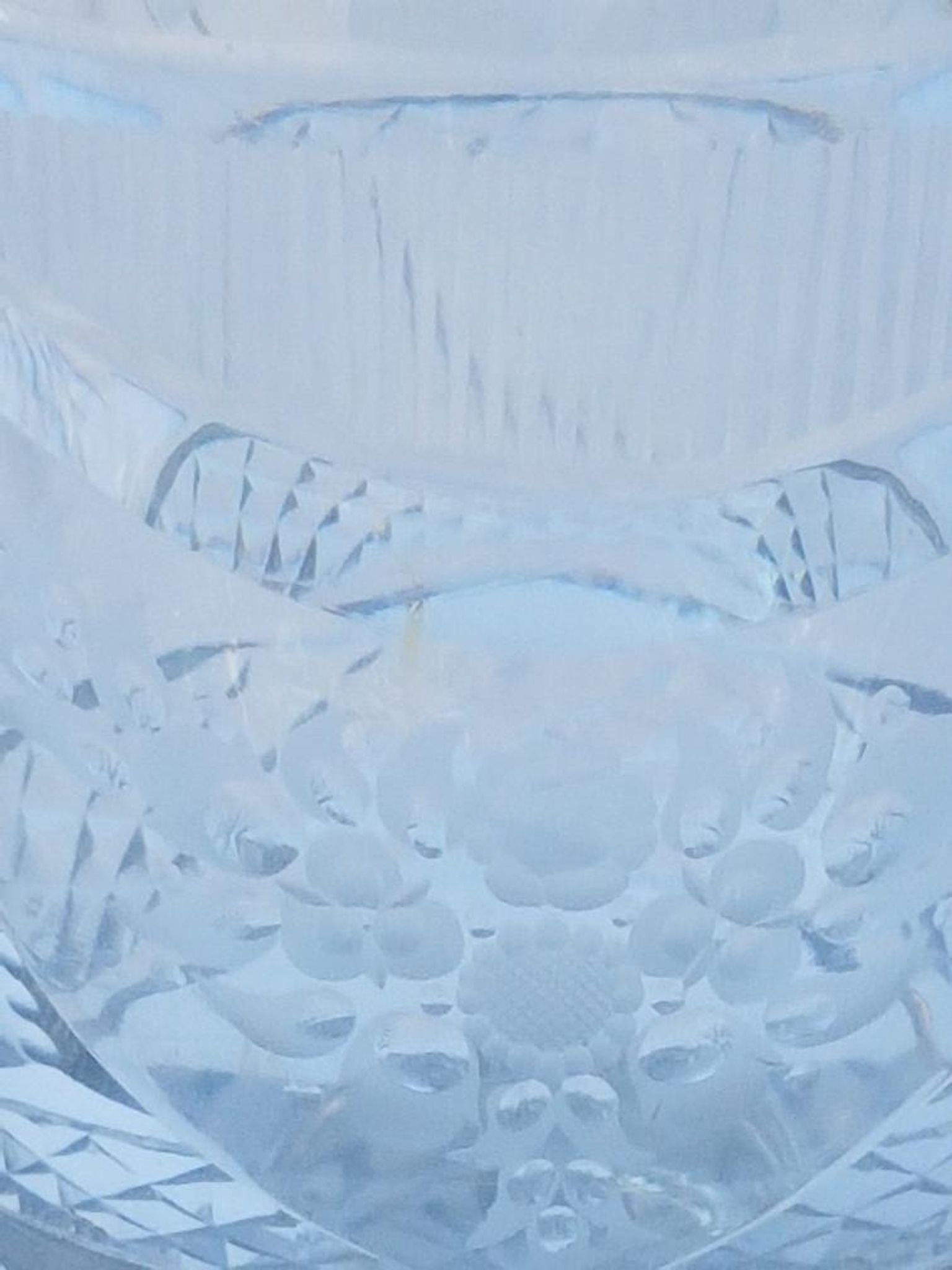 Vase cristal taillé forme Médicis