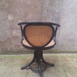 Thonet 5501 curved wooden armchair