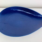 Plat et coupe Blå eld par Hertha Bengtson pour Rörstrand Sweden, céramique