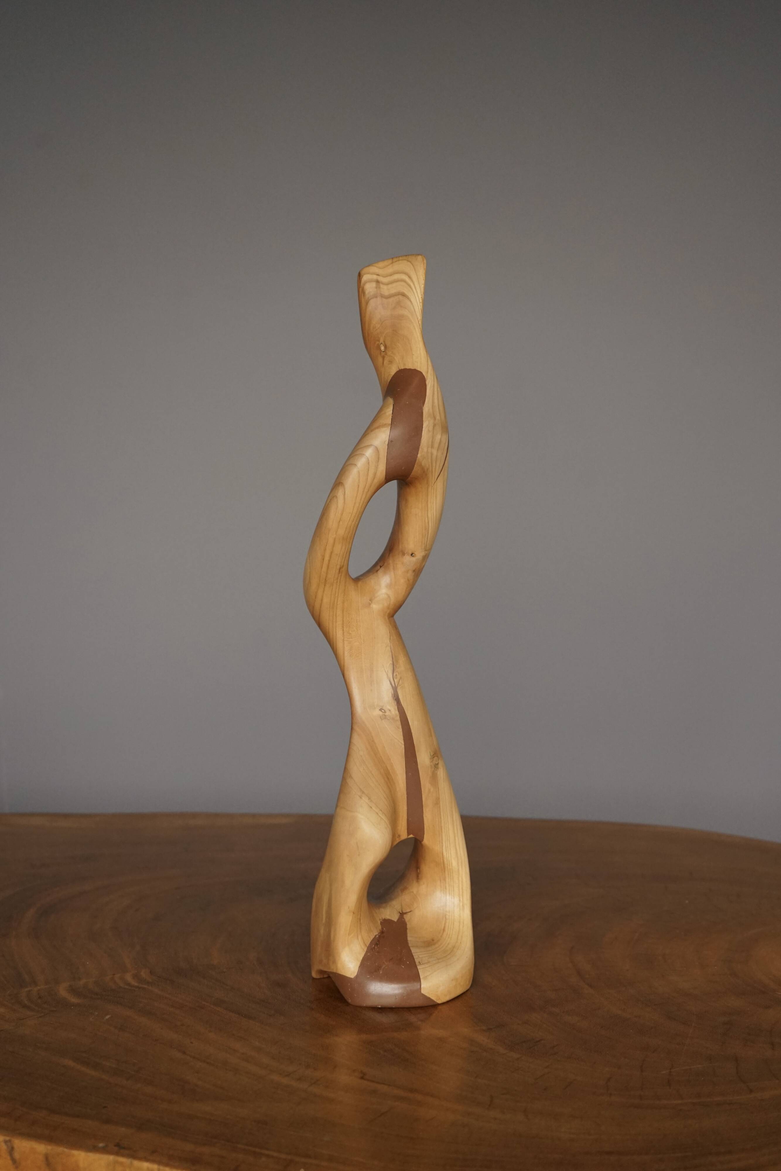 Sculpture abstraite en bois sculpté du milieu du siècle, 1968