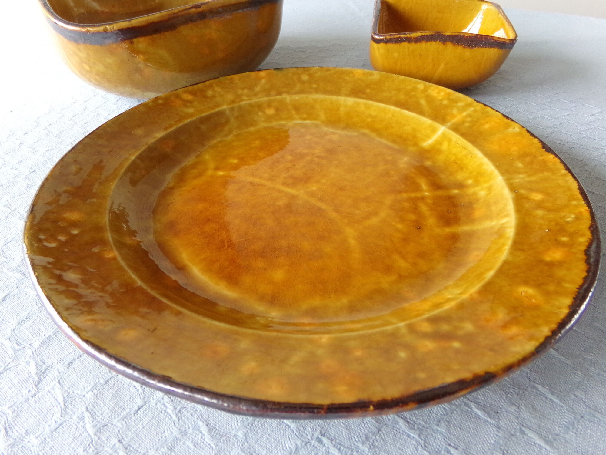 Set of 2 bowls and 1 large dish Aegitna Vallauris