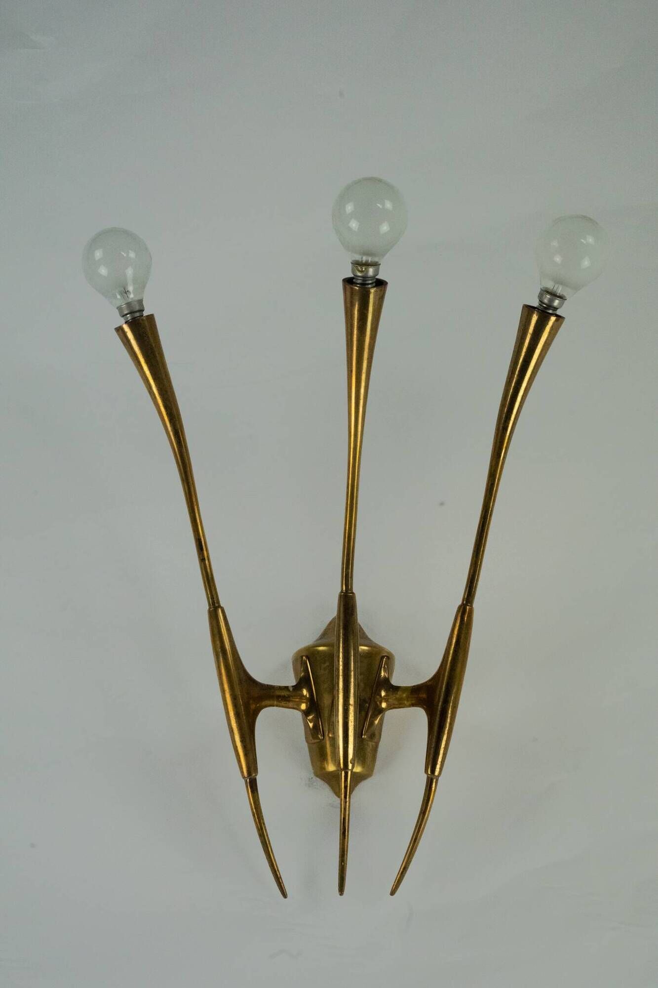 Single Brass Wall Sconce by Oscar Torlasco for Lumi Milano, Italy 1950s