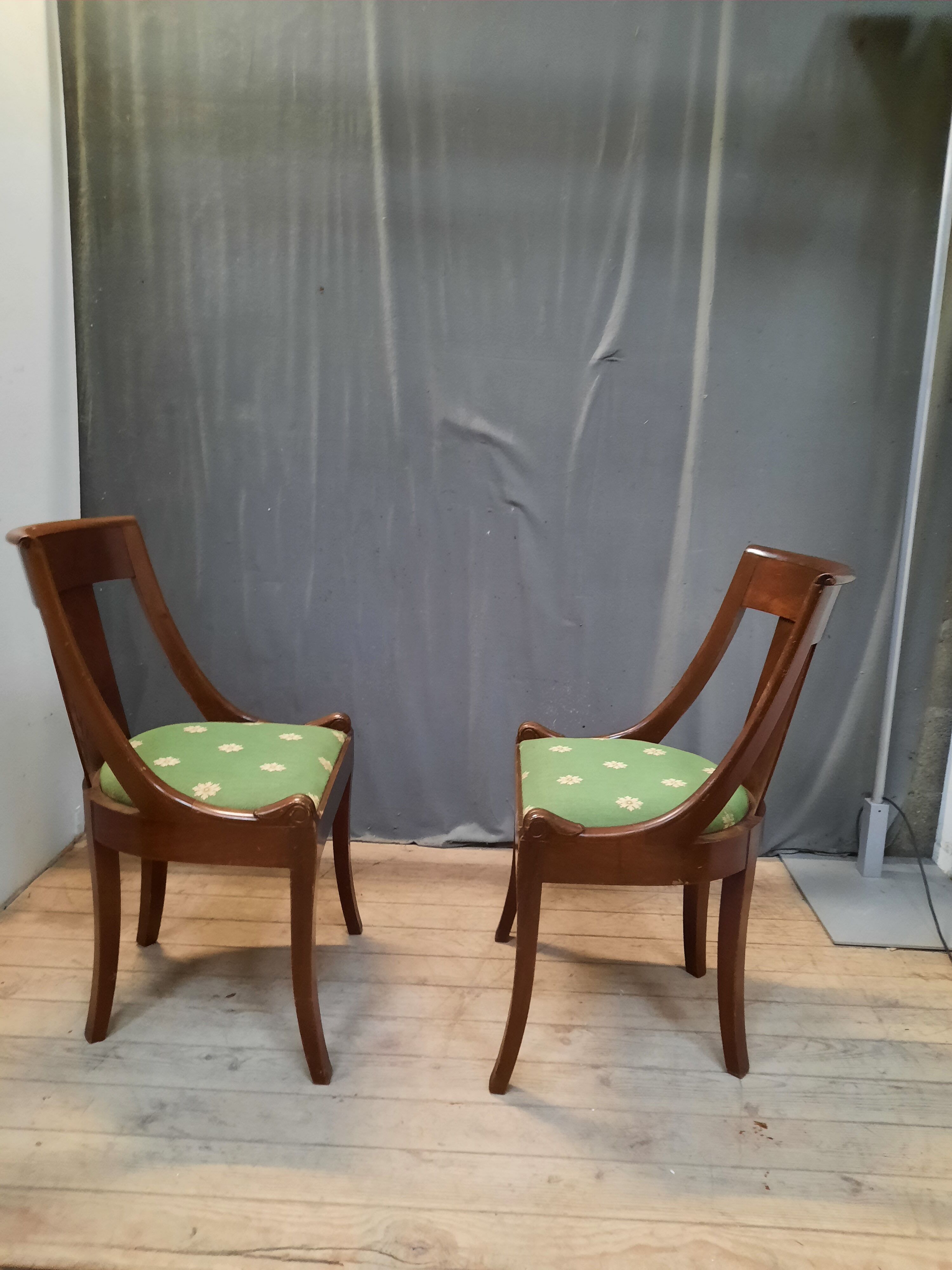 Paire de chaises gondole