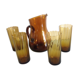 Vintage glass lemonade service smoke