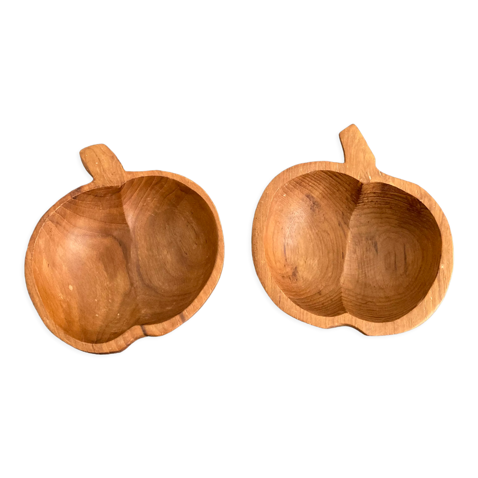 Pair of cups teak apples
