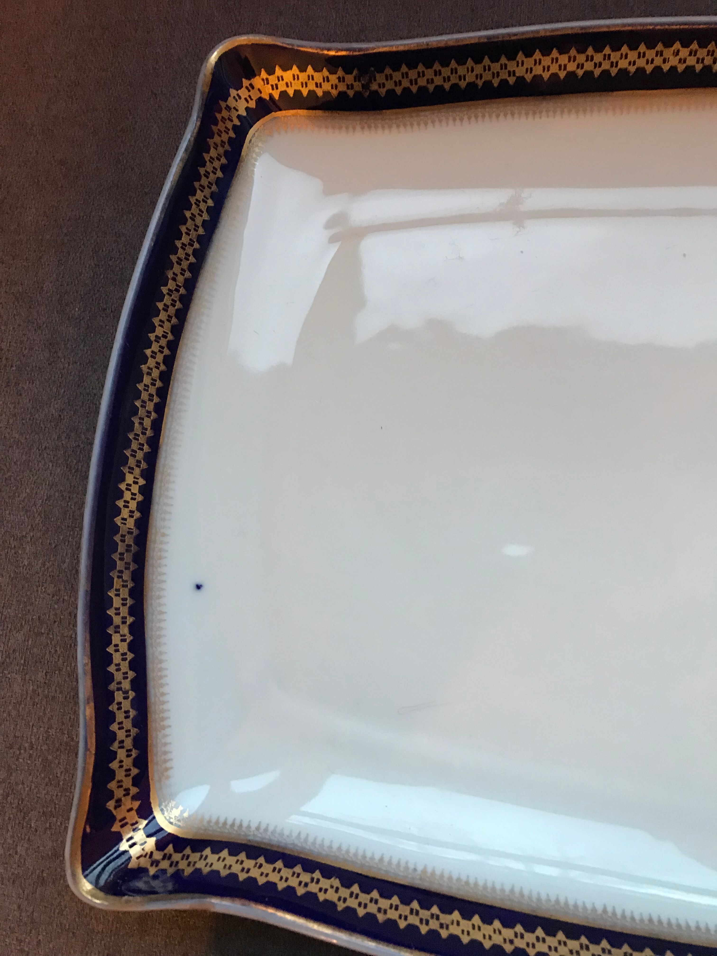 Series of 3 imperial porcelain trays Russia Kuznetsov