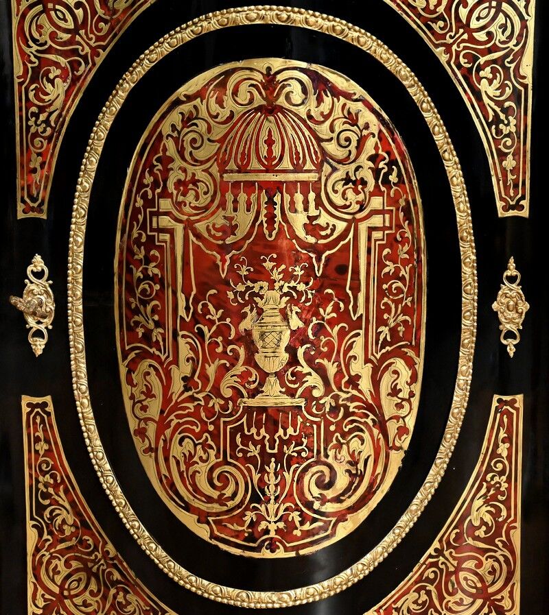 Bureau d'entre-deux in Boulle marquetry, Coignerai House, Napoleonic III period – 2nd half of the 19th century.