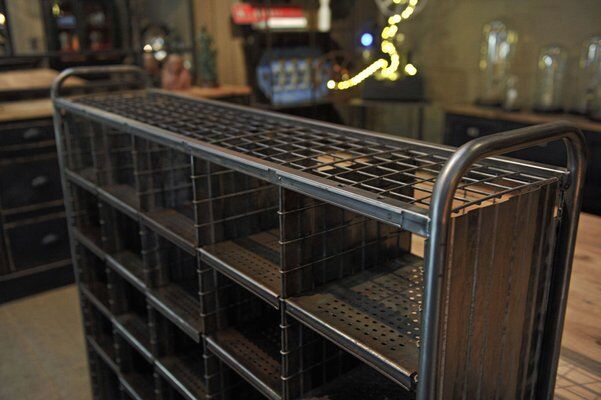 Post office shelf, 1960