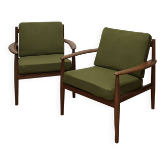 Paire de fauteuils Grete Jalk
