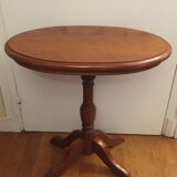 Oval pedestal table