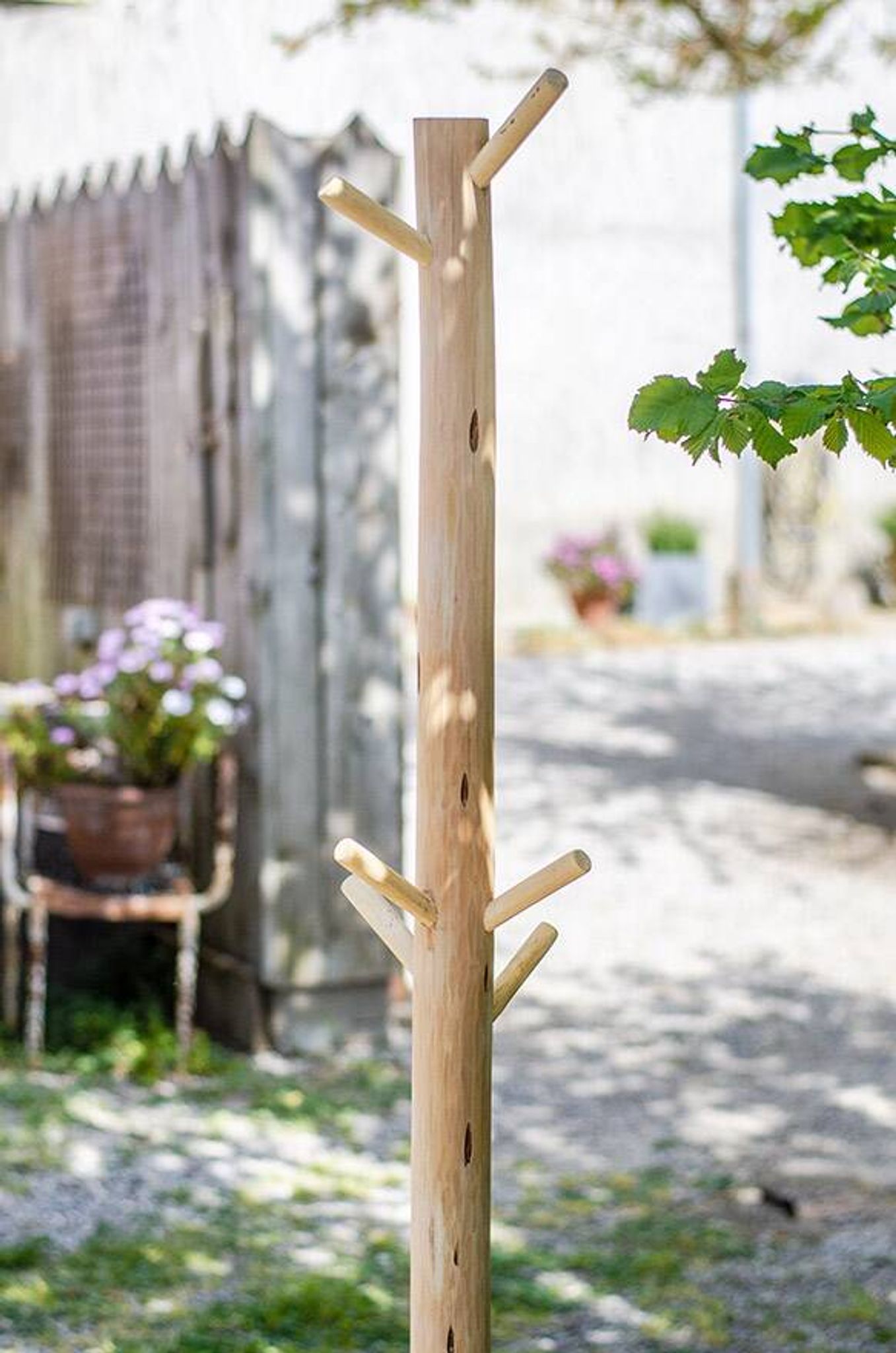 Porte-manteau en bois