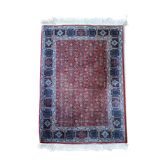 Tapis persan en laine fait main 148 cm