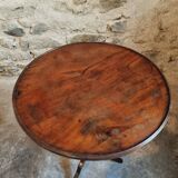 Antique mahogany side table – Round side table with tilting top, early 19th century
