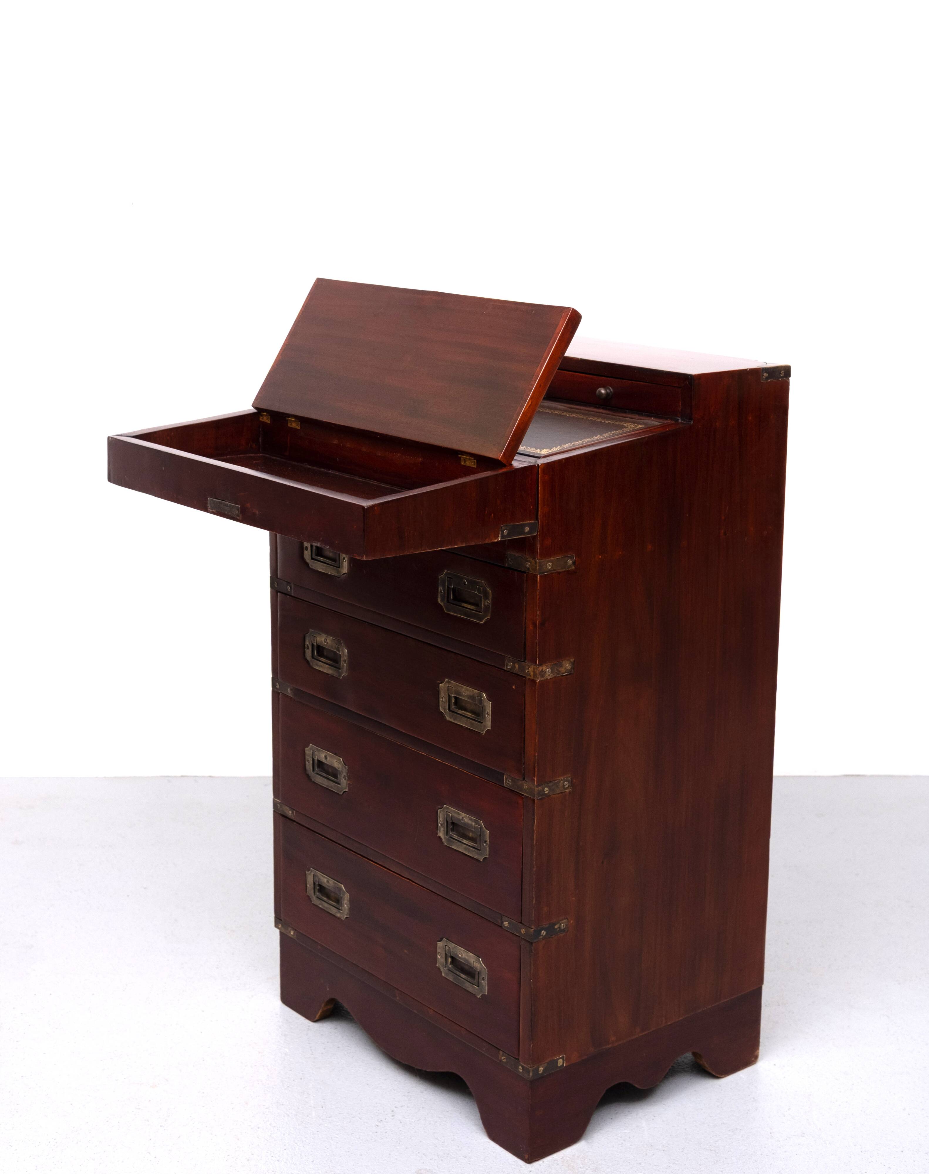 Bureau Davenport en acajou de style militaire. Angleterre