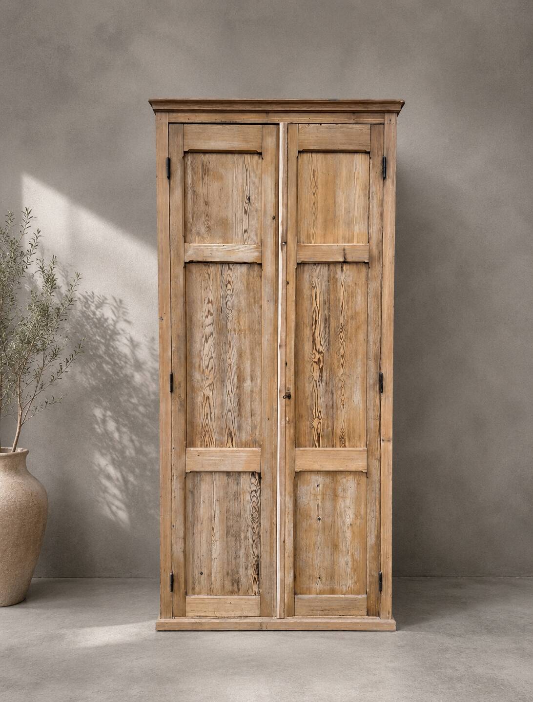 Armoire Parisienne
