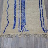 Handmade Moroccan Berber rug size 150 x 250 cm