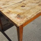 Table de ferme à tiroir