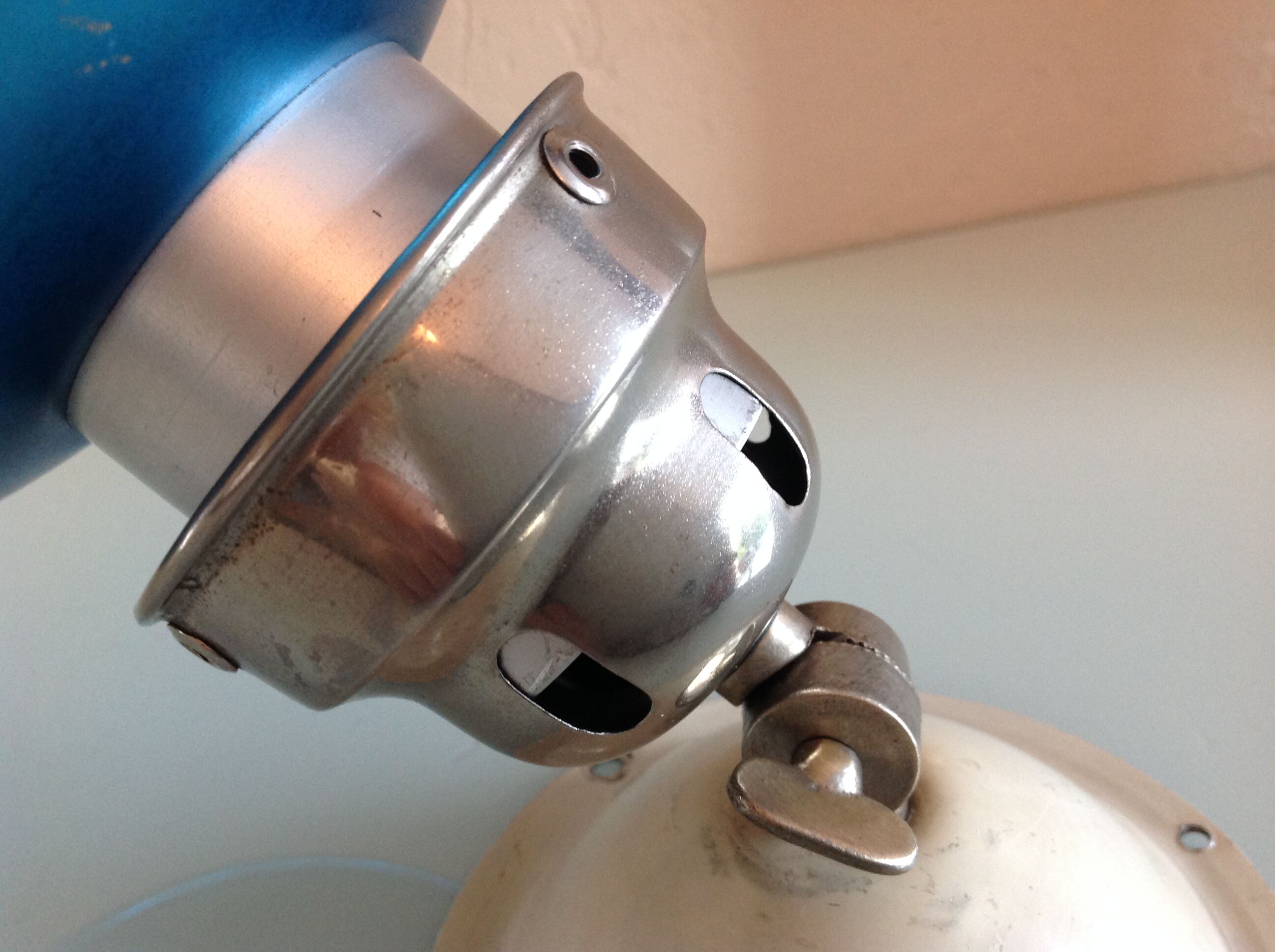 Adjustable metal wall lamp industrial style / vintage 60s