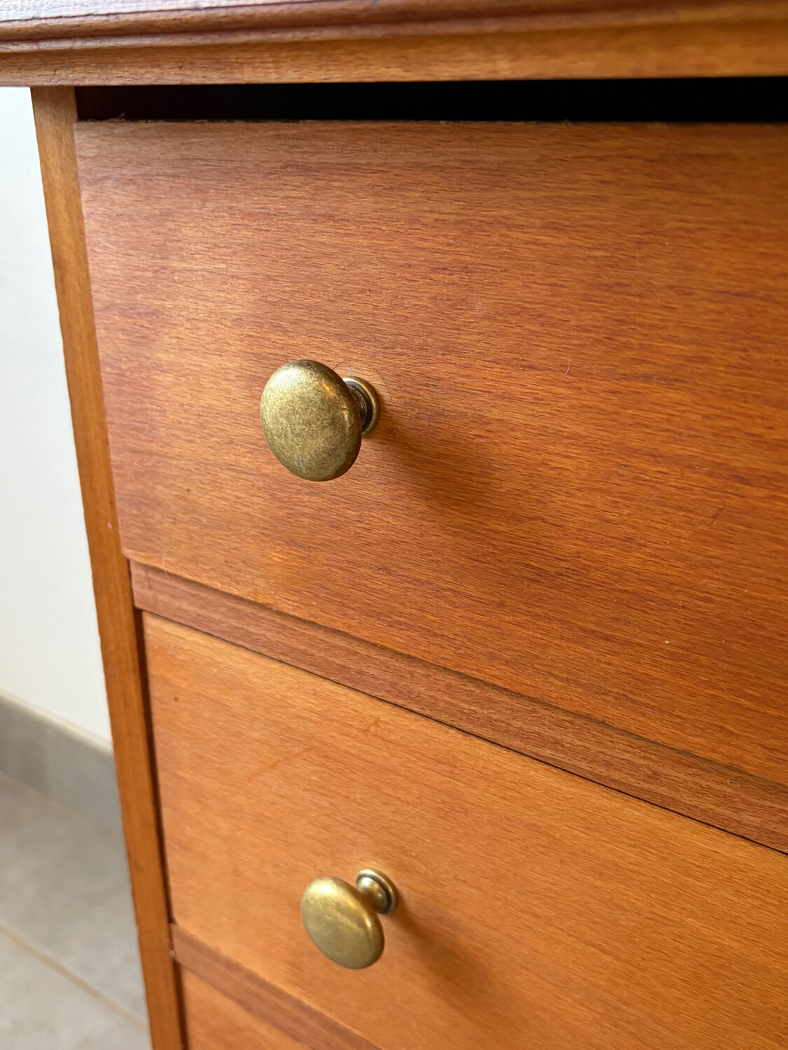 Commode vintage
