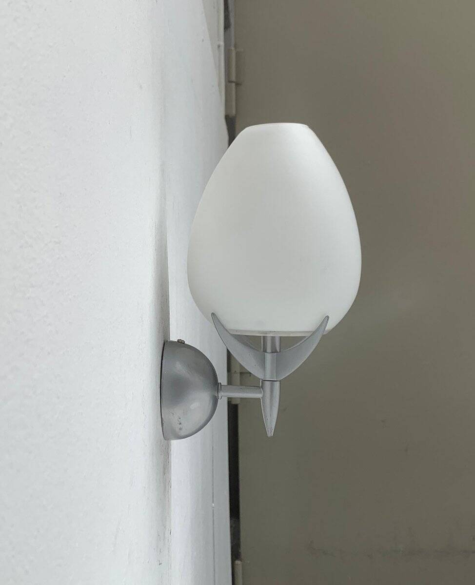 Vintage wall lamp in postmodern Italian glass by Lucente.