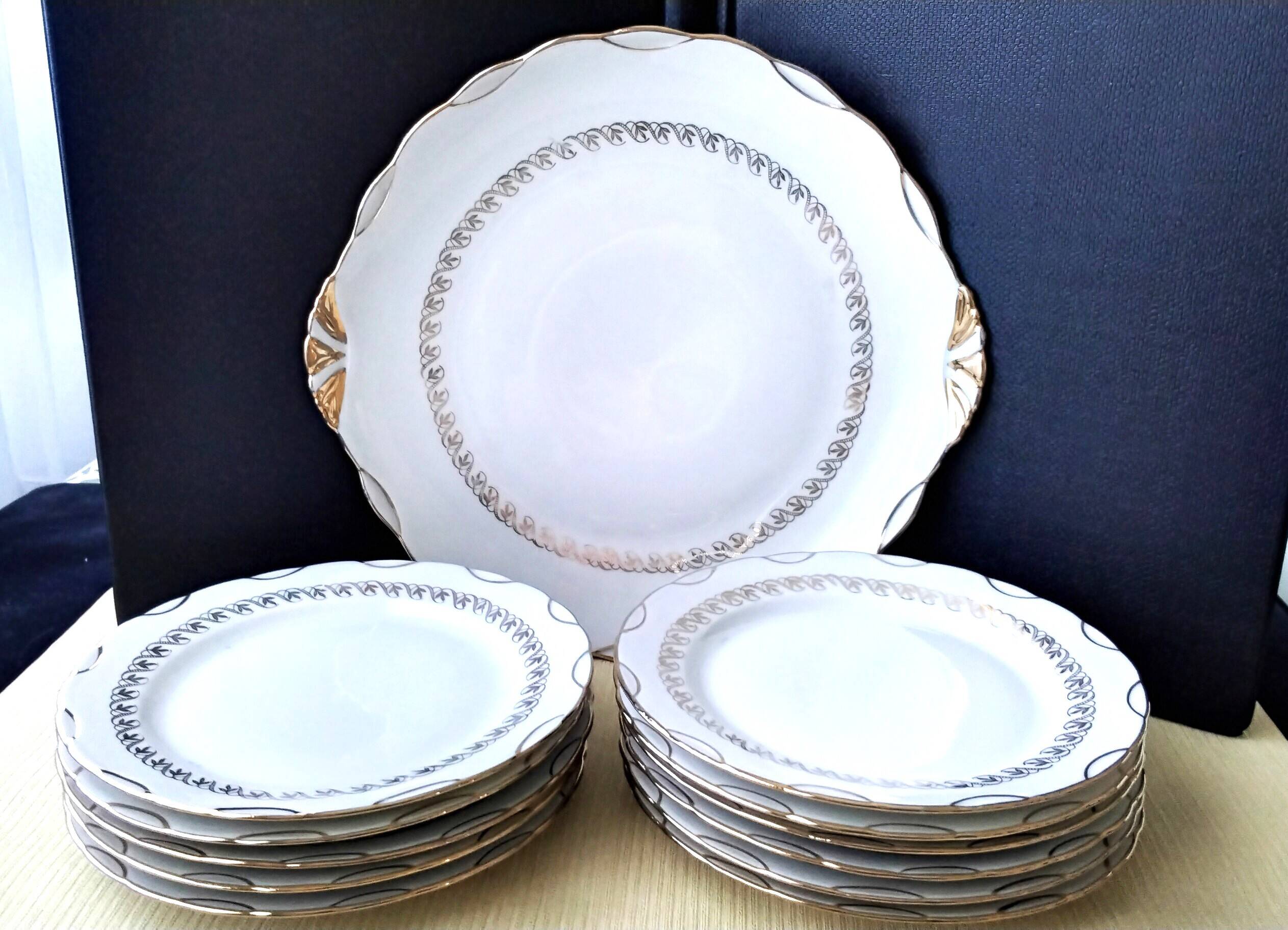 Berry porcelain cake service M&S with Limoges paste