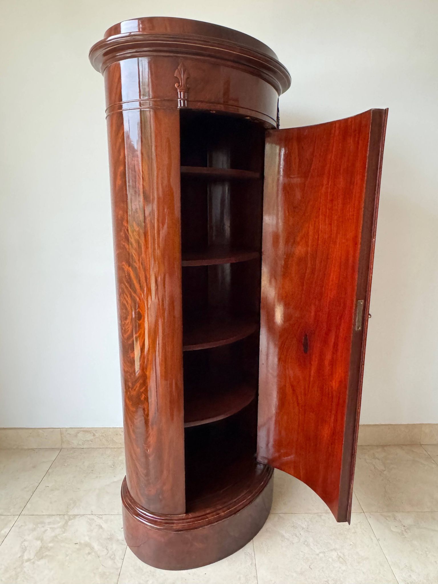 Somno “Column” or Cylindrical Cabinet, in flamed mahogany, Copenhagen, 1830-1840