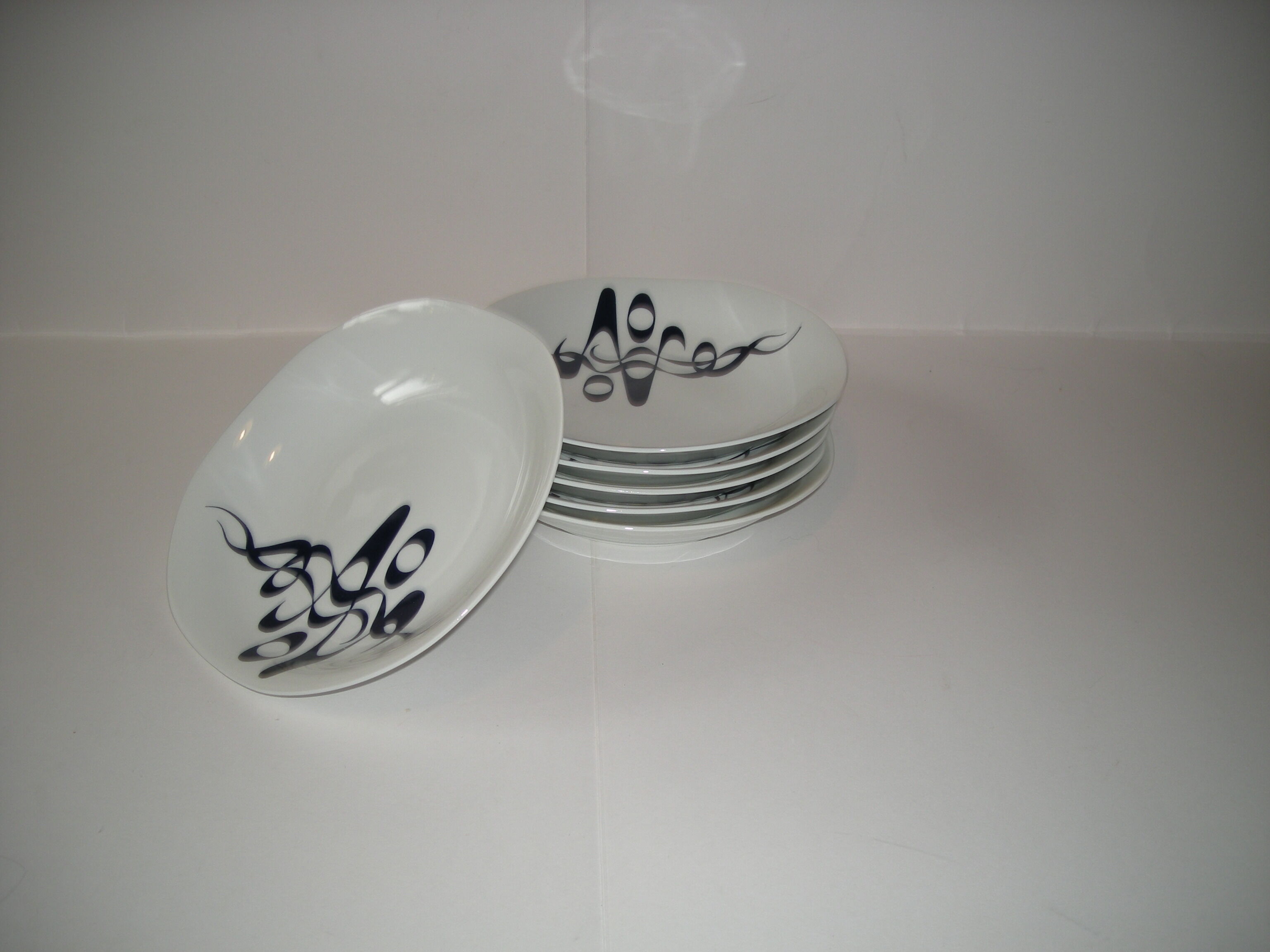 Patrick Viant-Benard porcelain service, Tokyo of the 70s