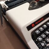 Luxury Olympiette Portable Typewriter White