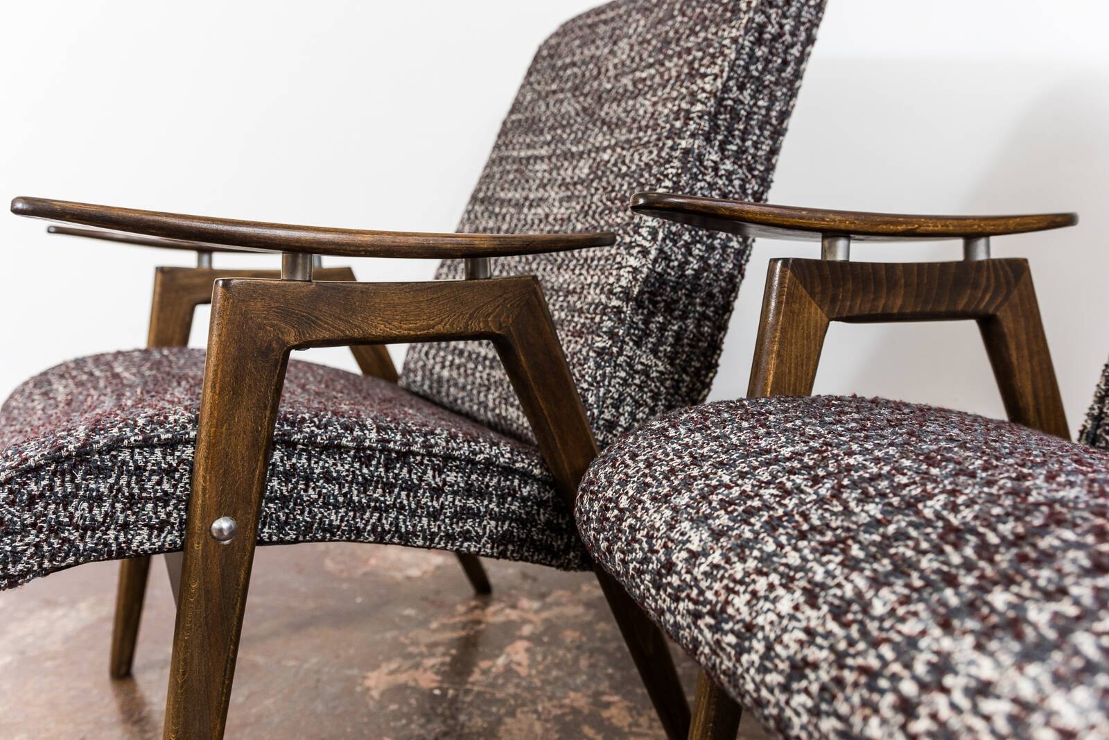 Pair of armchairs by Jaroslav Šmídek, TON, Czechoslovakia, 1960s