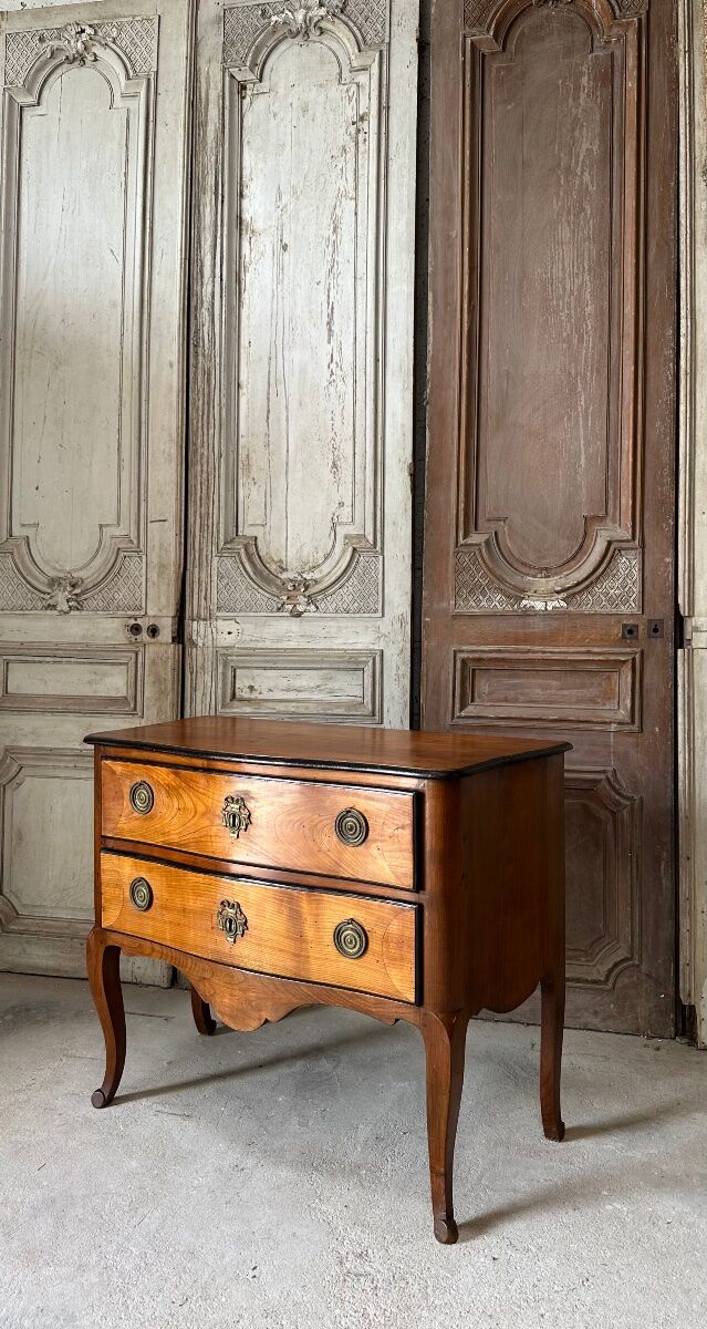 Commode sauteuse en merisier époque 1900