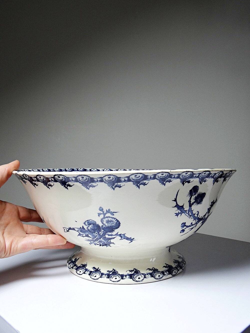 Antique cup 1890-1910 opaque porcelain ironstone Gien Chardons model