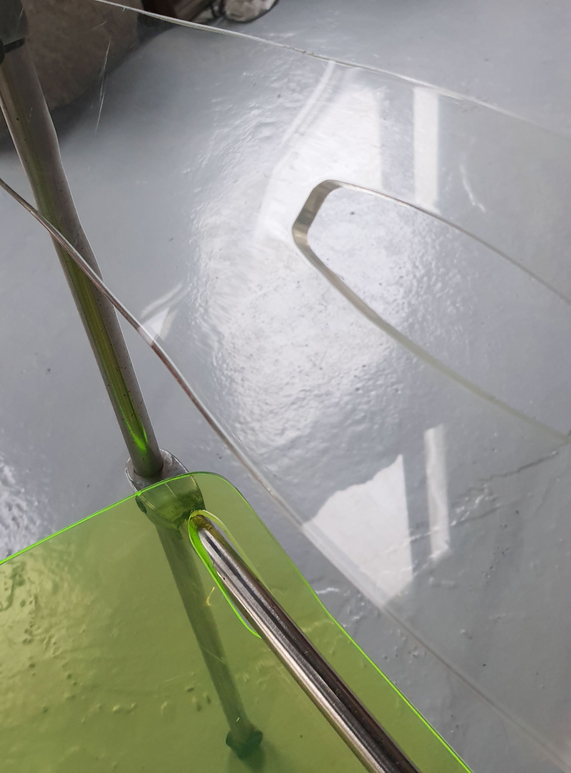 Modern folding chair in plexiglass Giancarlo Piretti - EDA Concept