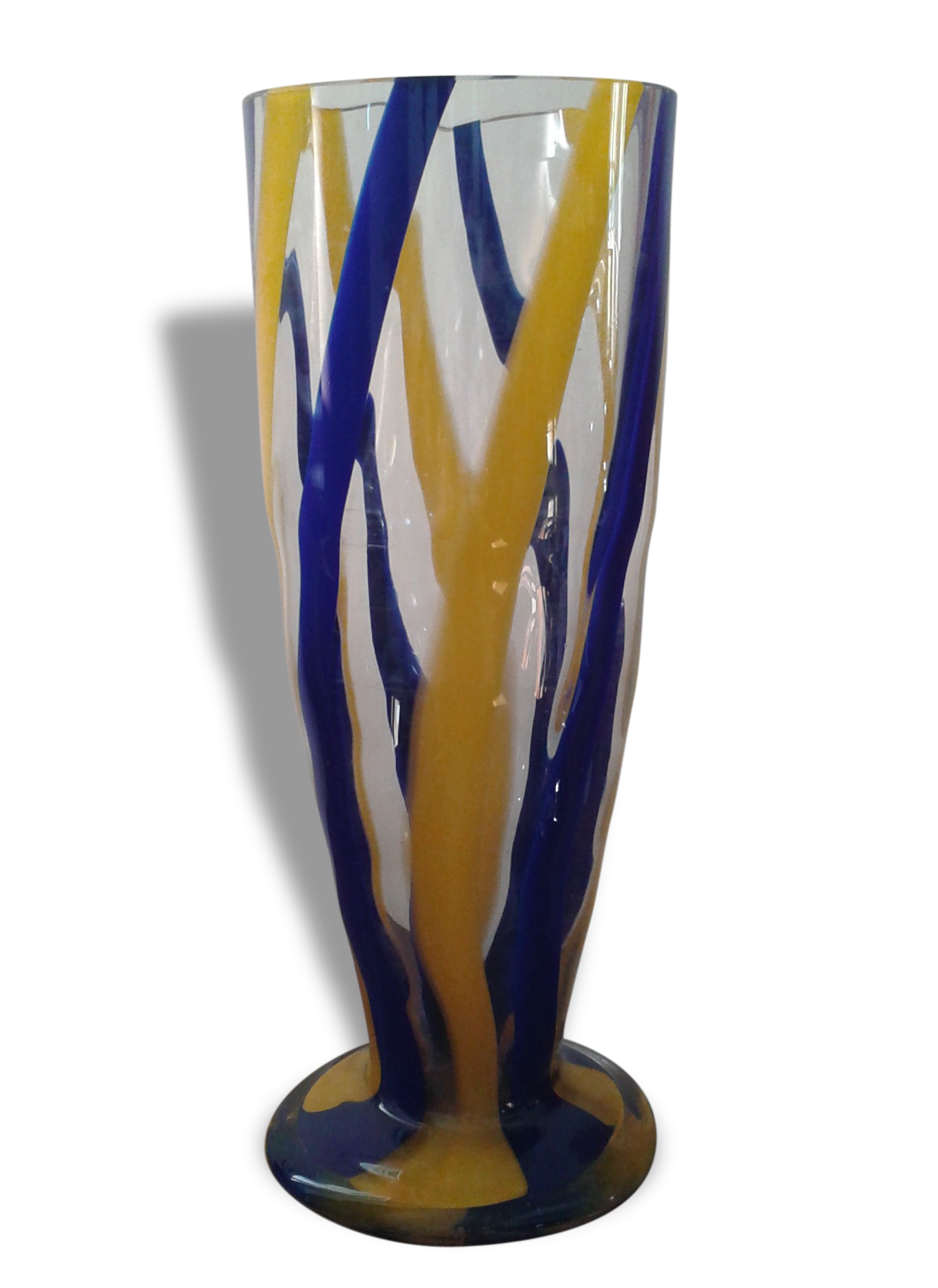 Vase LA ROCHERE , verre soufflé ,couleurs jaune et bleu Selency