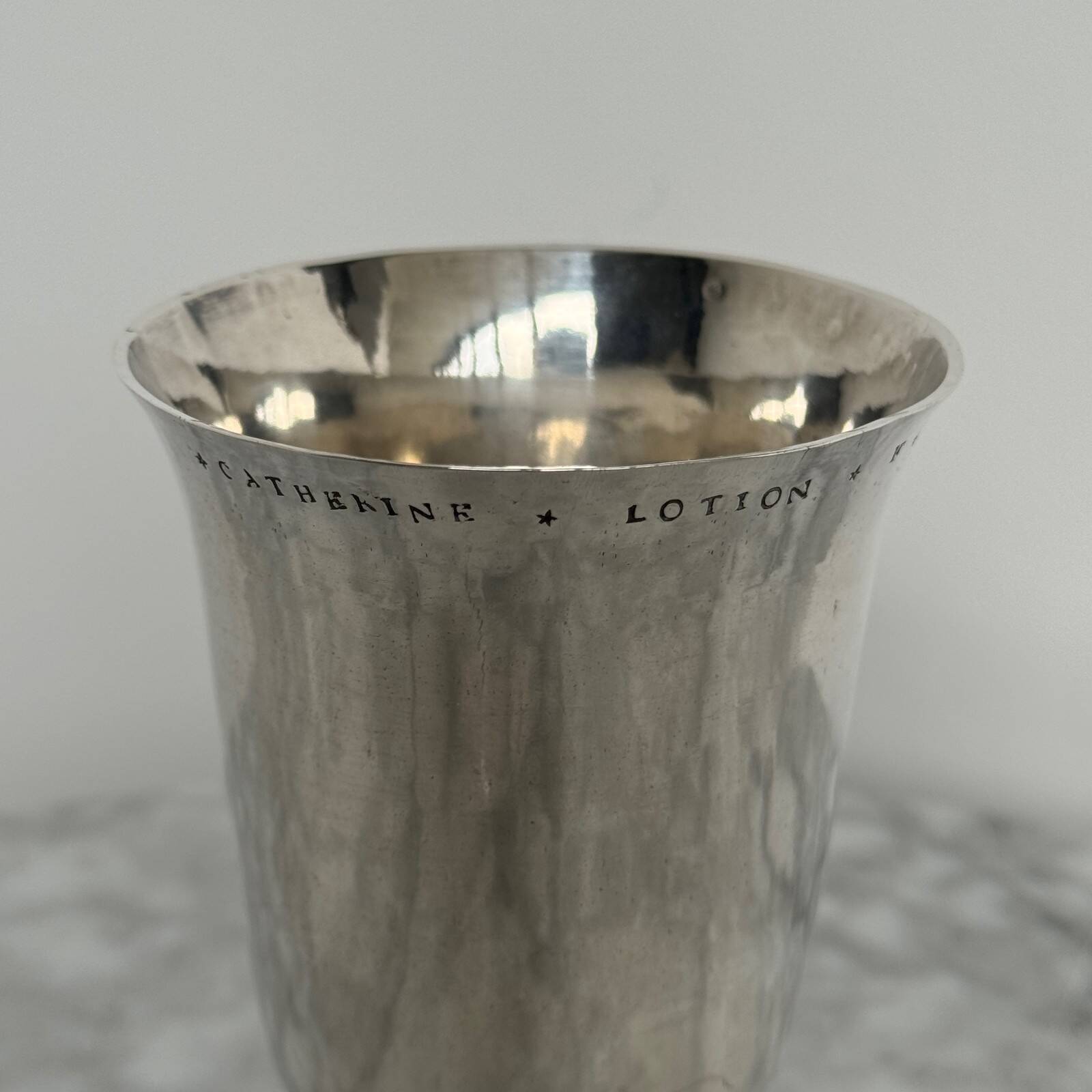 Timbale en argent XVIIIe poinçon fermiers généraux pied godronné